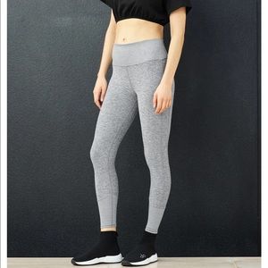 All high-waist lounge legging